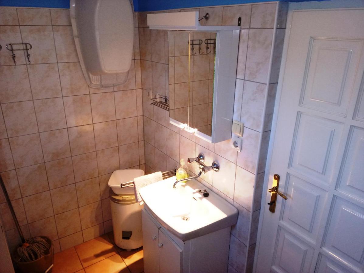 Szivarvany Apartman Gyula Dış mekan fotoğraf