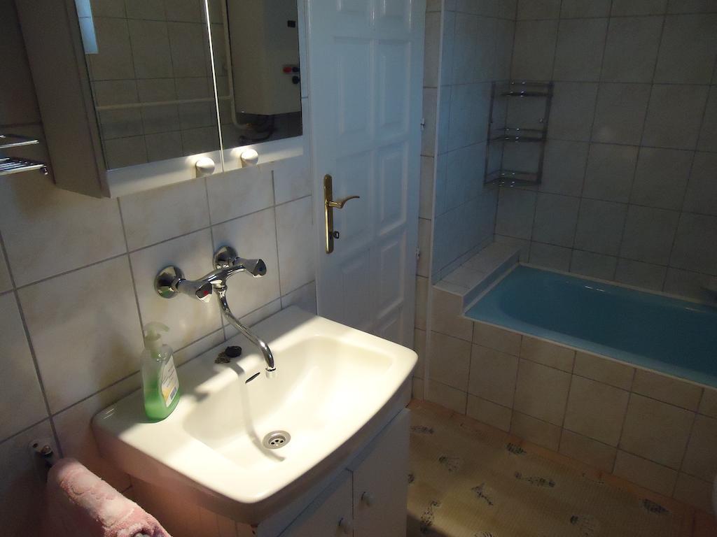 Szivarvany Apartman Gyula Oda fotoğraf